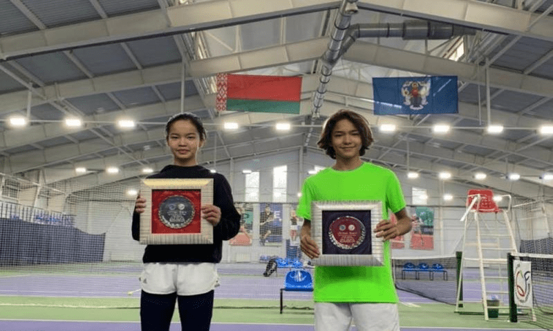 Казахстанские теннисисты стали призерами международного турнира в Минске
