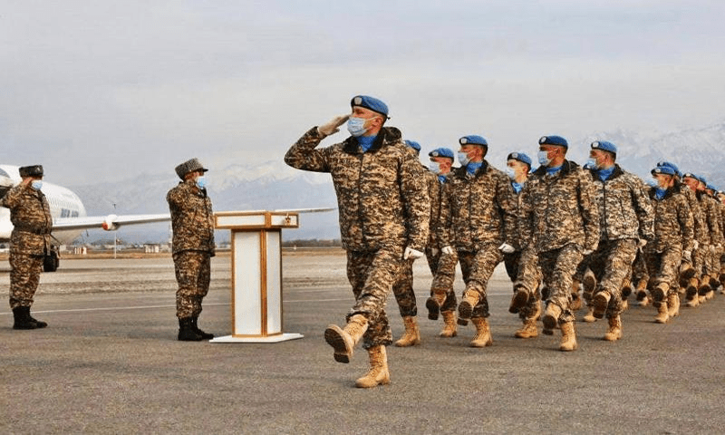 Казахстанские миротворцы вернулись из Ливана