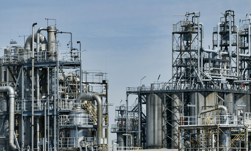 Пять нефтегазохимических заводов построят в Казахстане к 2025 году