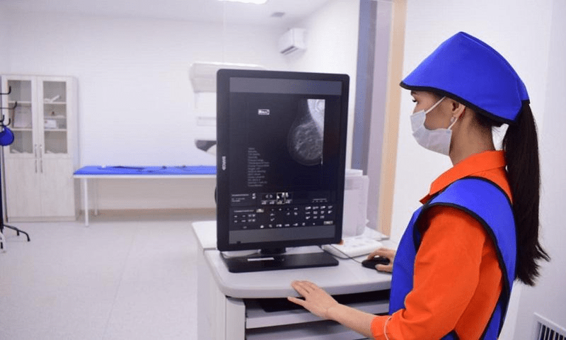 В Атырау открылся первый в регионе маммологический центр