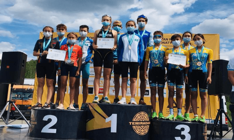 Триатлонисты из Акмолинской области выиграли чемпионат Казахстана