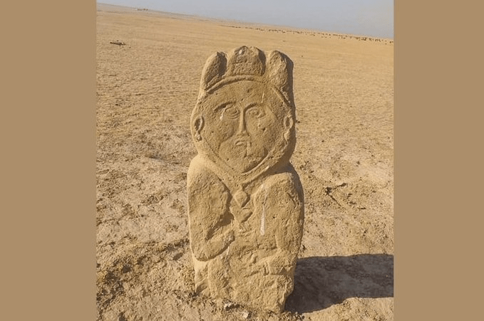 В Казахстане нашли древнюю статую
