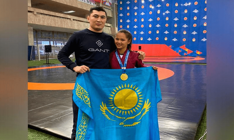 15-летняя казахстанка Жибек Кулымбетова стала чемпионом мира по грэпплингу