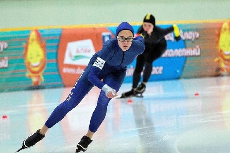 Казахстанские спортсмены завоевали медали на этапе конькобежного Кубка мира