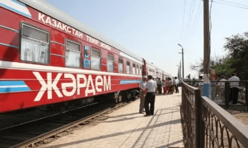 Медицинские поезда запустили в Казахстане