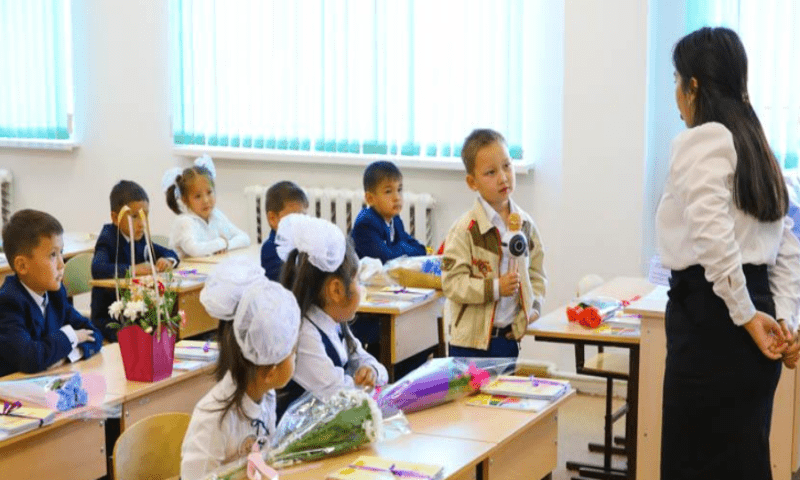 Конкурс «Лучший педагог» стартовал в Казахстане