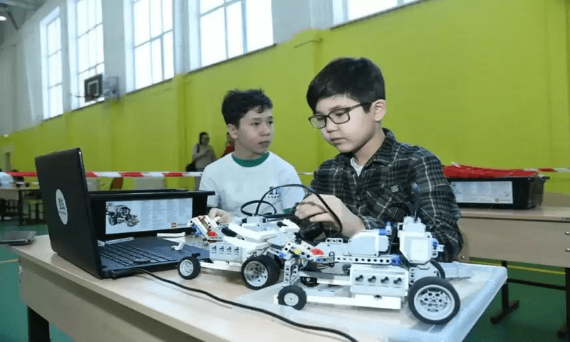 Чемпионат по робототехнике стартовал в Астане